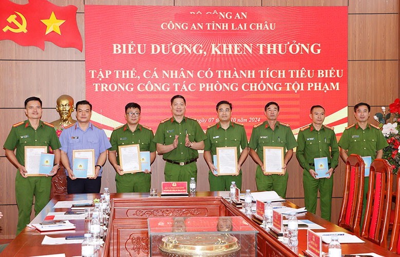 Công an tỉnh Lai Châu: Khen thưởng các đơn vị có thành tích tiêu biểu