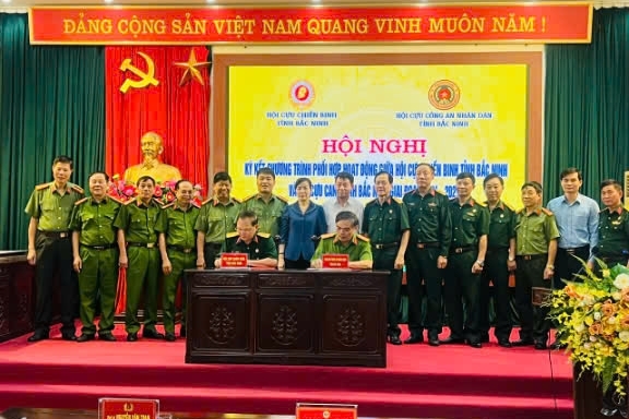 Bắc Ninh: Hội Cựu CAND và Hội Cựu Chiến binh tỉnh ký kết chương trình phối hợp hoạt động