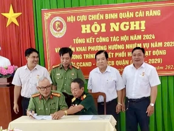 Cần Thơ: Hội Cựu CAND và Hội Cựu Chiến binh quận Cái Răng ký kết chương trình phối hợp hoạt động