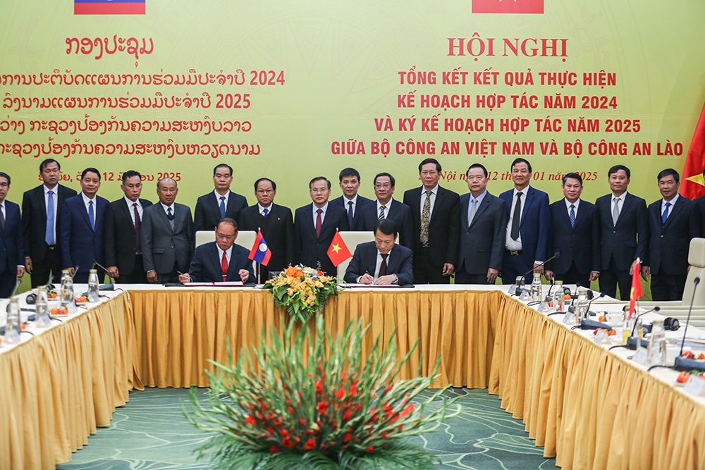 Nâng tầm quan hệ hợp tác giữa Bộ Công an hai nước Việt Nam - Lào