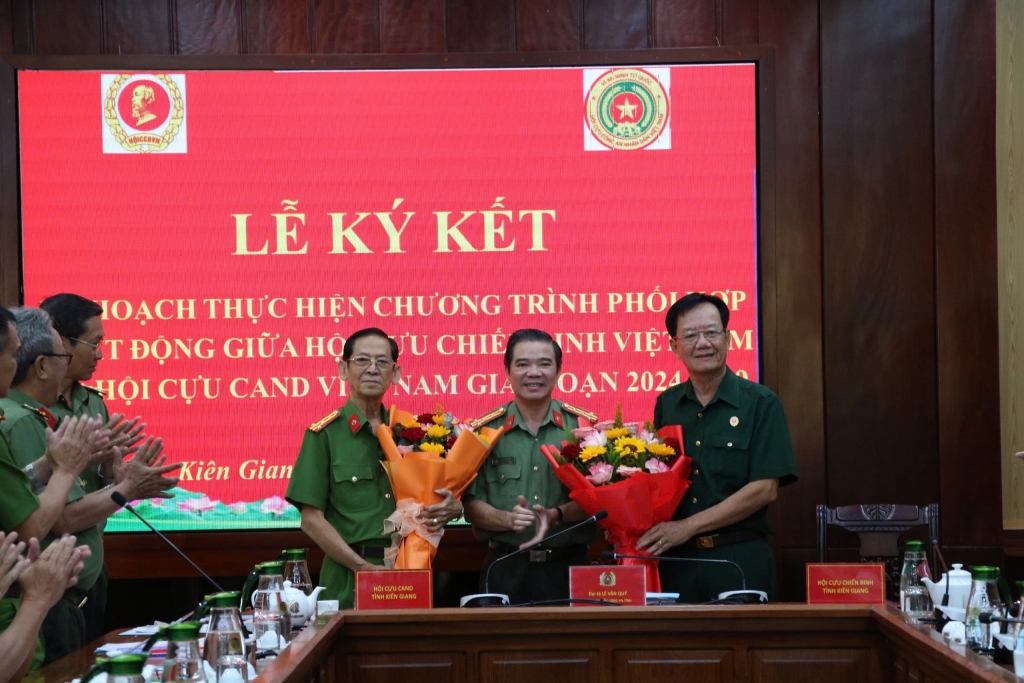 Kiên Giang: Hội Cựu Chiến binh và Hội Cựu CAND tỉnh ký kết chương trình phối hợp hoạt động