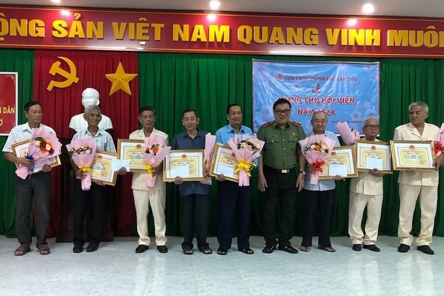 Hội Cựu CAND TP Cần Thơ với hoạt động "Nghĩa tình Cựu CAND"