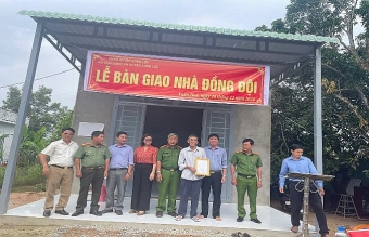 Hội Cựu CAND tỉnh Đồng Nai tích cực hưởng ứng cuộc vận động xóa nhà tạm, nhà dột nát
