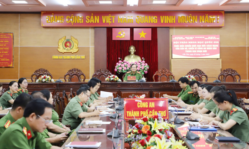 CBCS Công an chuẩn mực đạo đức cách mạng sẽ được nhân dân tin yêu, chính quyền tin cậy -1