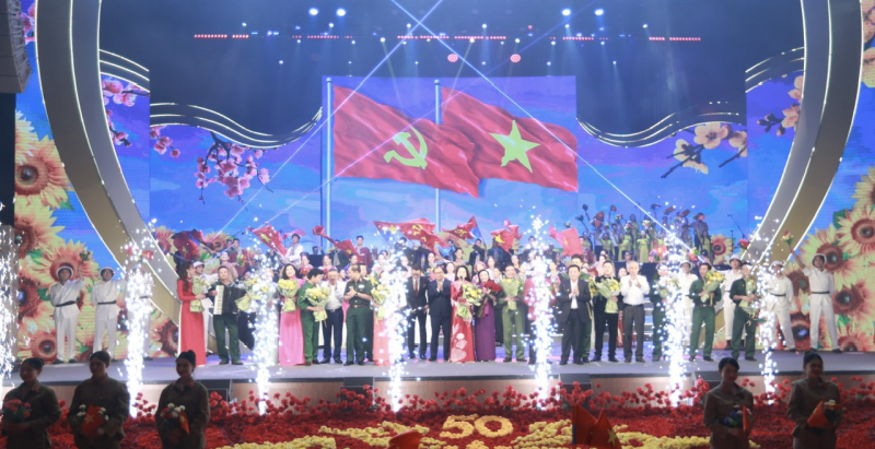 Chương trình nghệ thuật “Đảng trong mùa xuân đại thắng” Khơi dậy khát vọng vươn mình của dân tộc trong kỷ nguyên mới -0
