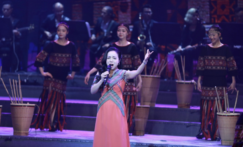 Chương trình nghệ thuật “Đảng trong mùa xuân đại thắng” Khơi dậy khát vọng vươn mình của dân tộc trong kỷ nguyên mới -0