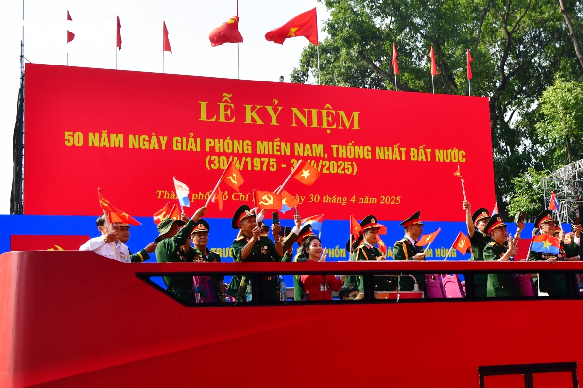 khoi dieu hanh dac biet lan dau xuat hien o le ky niem 50 nam ngay giai phong mien nam hinh anh 2