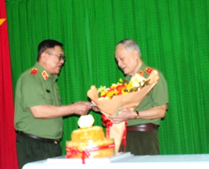 Hội Cựu CAND TP Cần Thơ sơ kết hoạt động tháng 4/2025