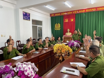 Cần Thơ: Hội Cựu CAND quận Ninh Kiều đóng góp sửa đổi Hiến pháp