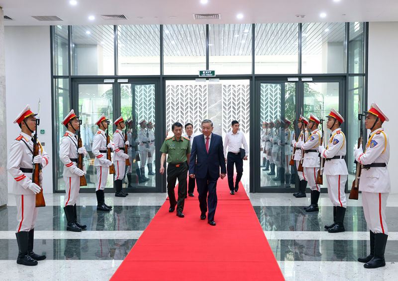 Nhìn lại 10 năm học tập và làm theo tư tưởng, đạo đức, phong cách Hồ Chí Minh -0