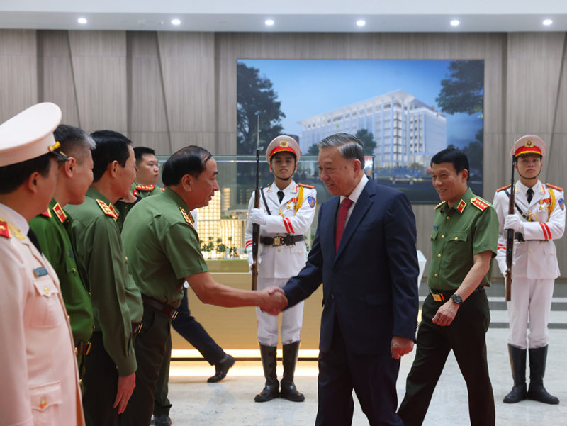Nhìn lại 10 năm học tập và làm theo tư tưởng, đạo đức, phong cách Hồ Chí Minh -1