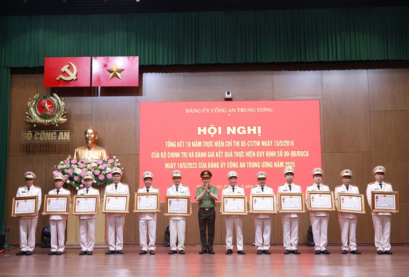 Tổng Bí thư Tô Lâm: Đưa học tập và làm theo Bác trở thành nhu cầu văn hoá, việc làm thường xuyên -2