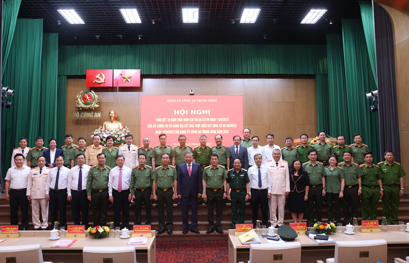 Tổng Bí thư Tô Lâm: Đưa học tập và làm theo Bác trở thành nhu cầu văn hoá, việc làm thường xuyên -0