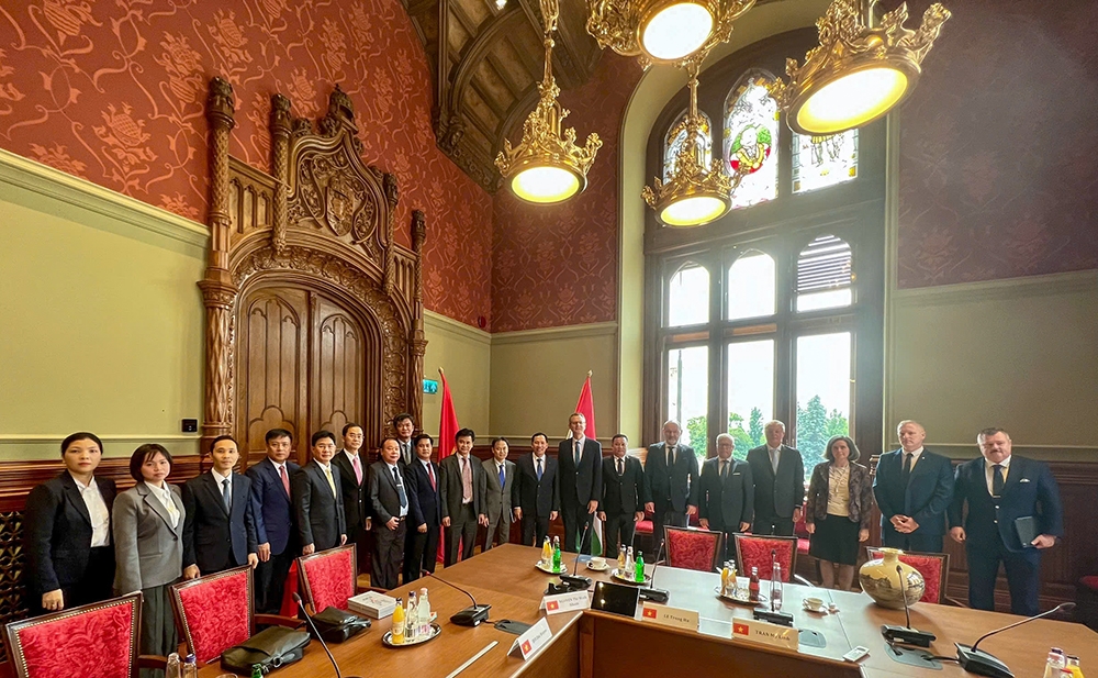 Thắt chặt quan hệ hợp tác giữa Bộ Công an Việt Nam và Bộ Nội vụ Hungary
