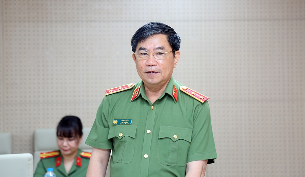 Vận dụng và phát triển sáng tạo tư tưởng Hồ Chí Minh trong xây dựng CAND