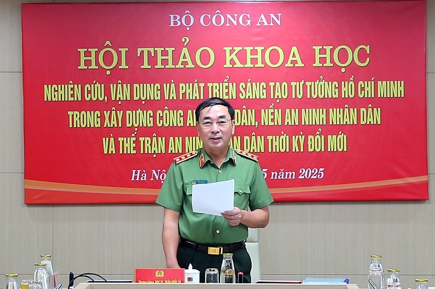 Vận dụng và phát triển sáng tạo tư tưởng Hồ Chí Minh trong xây dựng CAND