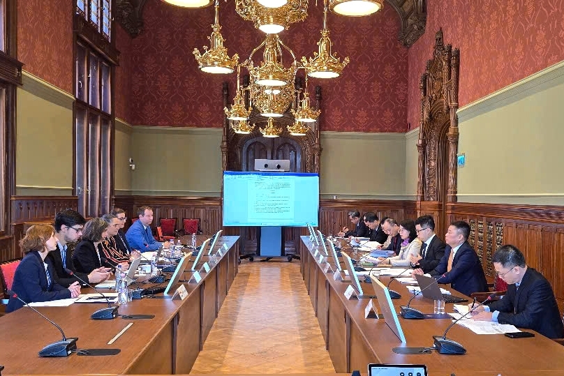 Hoàn thiện cơ chế pháp lý cho hợp tác Việt Nam - Hungary về di cư