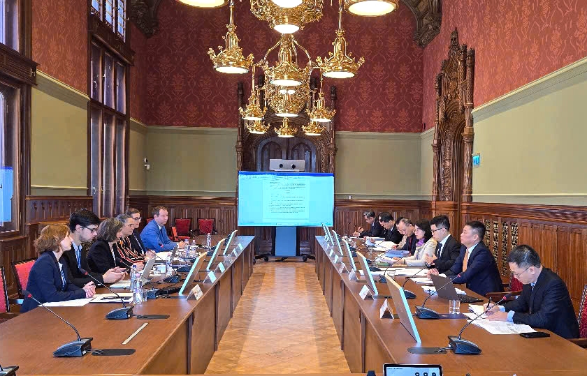 Hoàn thiện cơ chế pháp lý cho hợp tác Việt Nam - Hungary về di cư