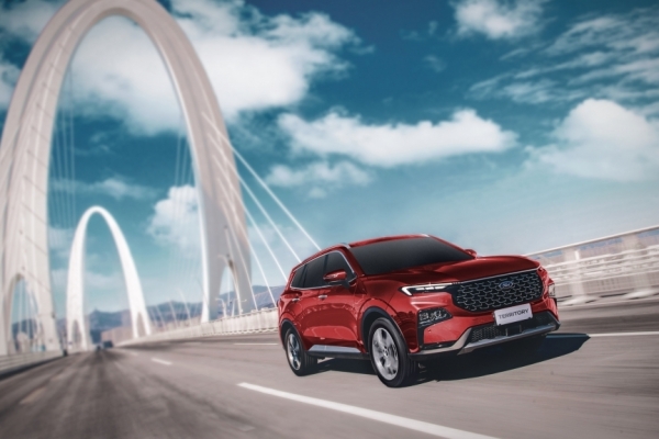 Phiêu hè cùng Ford, tự do sống chất
