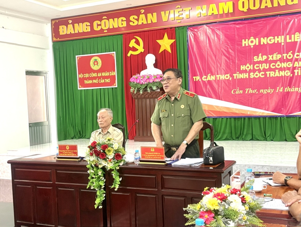 Ban Thường vụ Hội Cựu CAND TP Cần Thơ, tỉnh Sóc Trăng và Hậu Giang họp bàn phương án sáp nhập