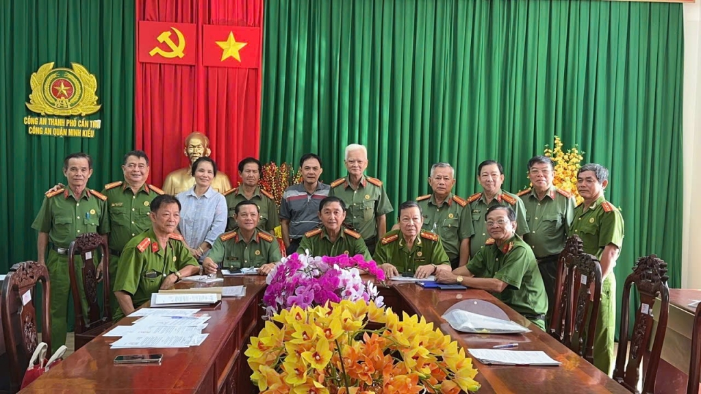 Cần Thơ: Hội Cựu CAND quận Ninh Kiều sắp xếp nhân sự cho các Chi hội phường trực thuộc sau khi sáp nhập