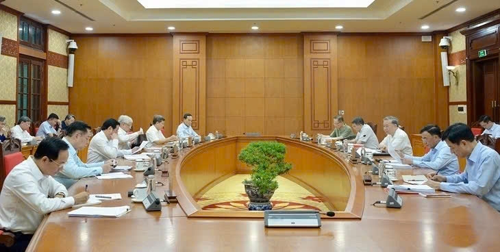 Toàn văn Kết luận của Bộ Chính trị về sắp xếp tổ chức bộ máy và đơn vị hành chính