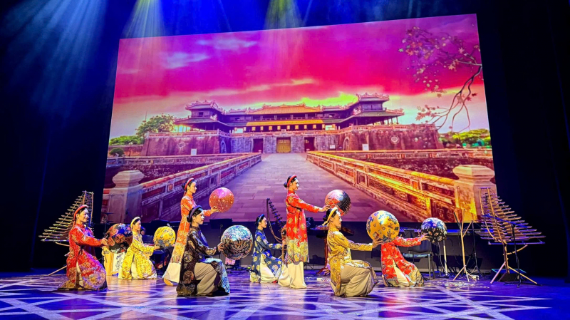 “Tinh hoa văn hoá Việt Nam” tại Ba Lan -2
