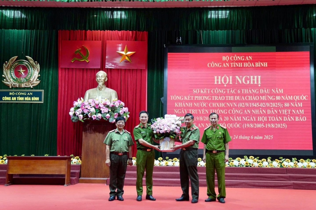 Hội Cựu CAND tỉnh Hòa Bình sơ kết công tác 6 tháng đầu năm 2025