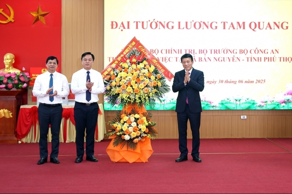 Triển khai mô hình mới, không để khoảng trống trong quản trị và an ninh