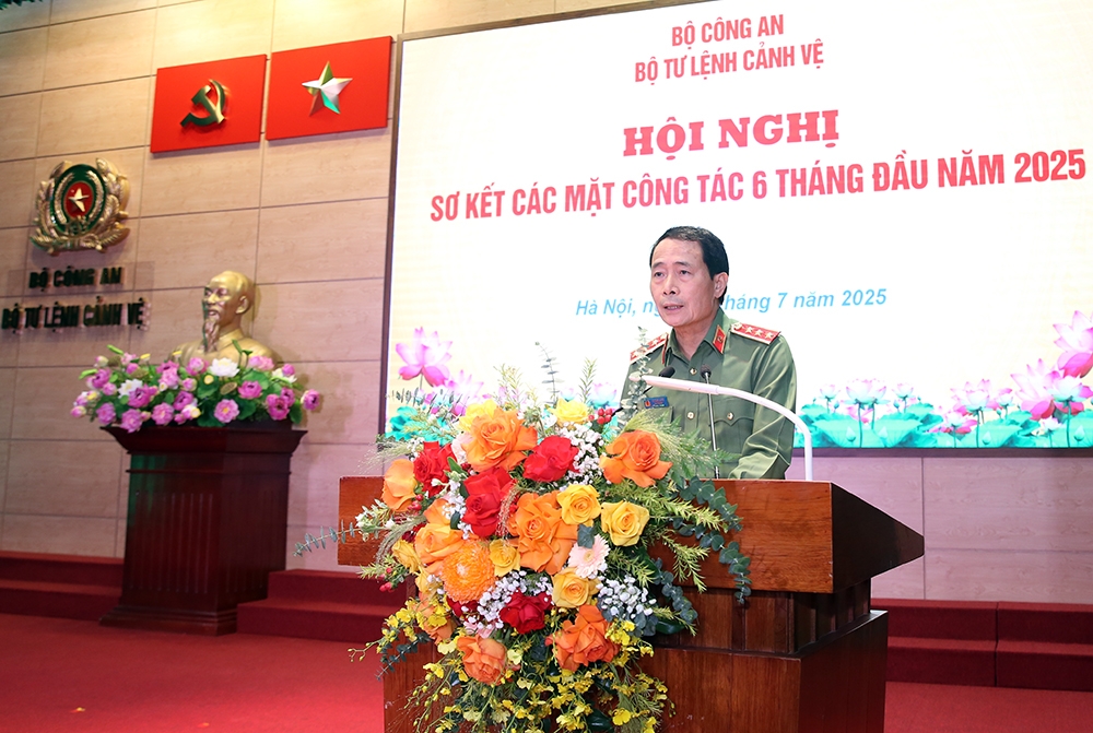 Tăng tốc chuyển mình, siết chặt kỷ cương, giữ vững vành đai cảnh vệ