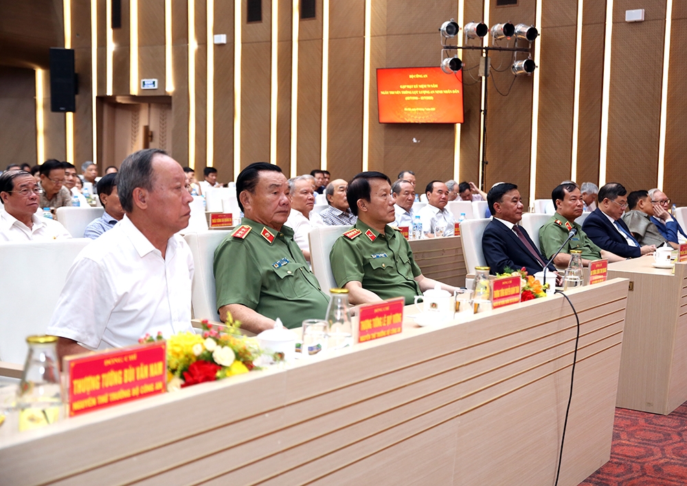 Tiếp lửa truyền thống, giữ vững trận tuyến an ninh