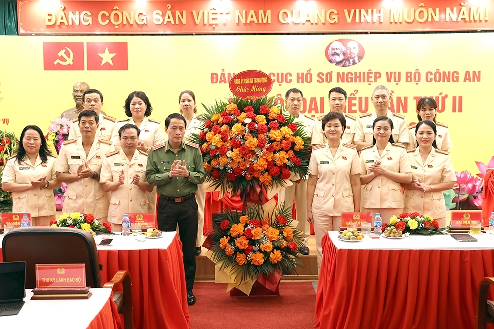 Tập trung đổi mới tư duy, nâng cao chất lượng đội ngũ cán bộ hồ sơ