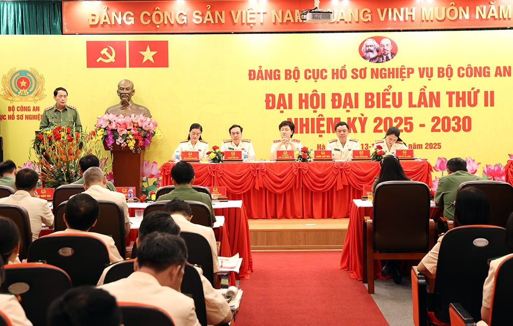 Tập trung đổi mới tư duy, nâng cao chất lượng đội ngũ cán bộ hồ sơ