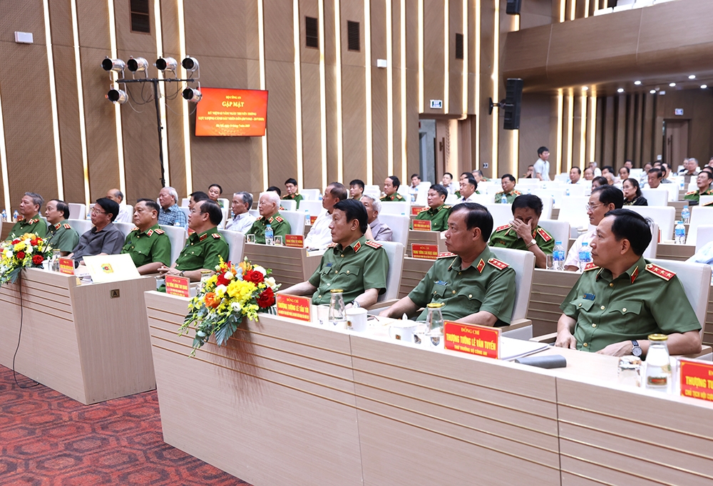 Góp phần quan trọng vào những thành tích của lực lượng CAND