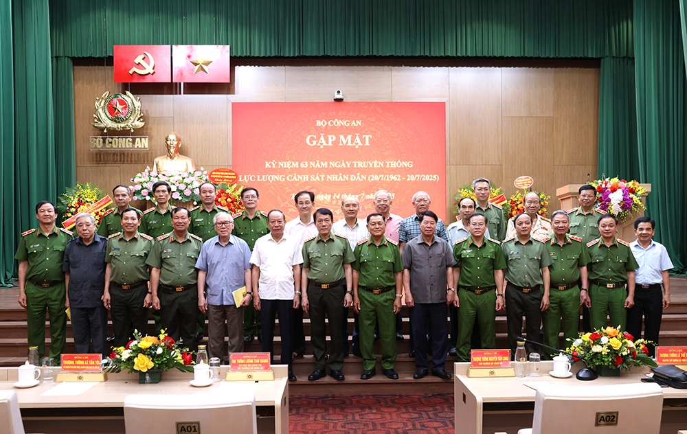 Góp phần quan trọng vào những thành tích của lực lượng CAND