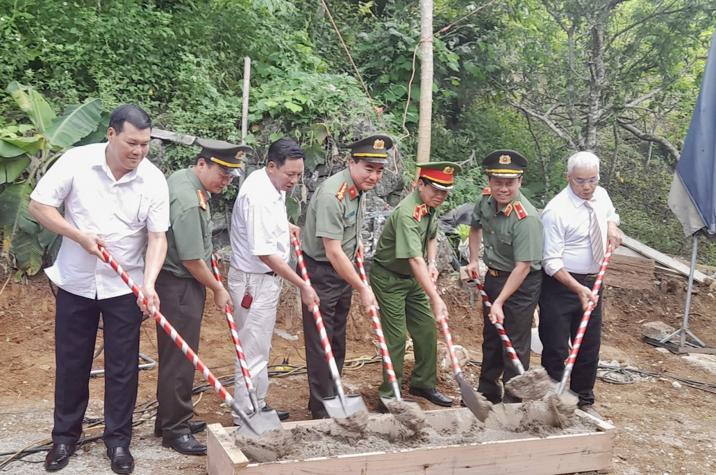 Hội Cựu CAND tỉnh Lạng Sơn xây nhà tình nghĩa cho hội viên
