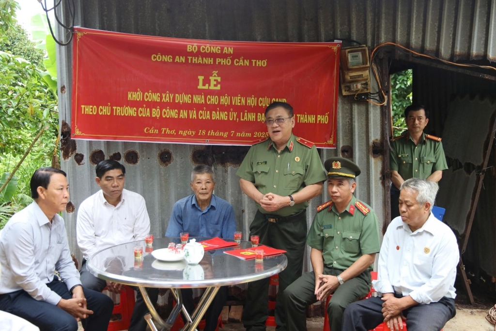 Thành phố Cần Thơ khởi công xây dựng nhà cho hội viên Hội Cựu CAND khó khăn về nhà ở