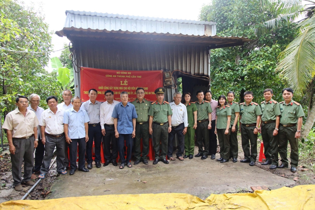Thành phố Cần Thơ khởi công xây dựng nhà cho hội viên Hội Cựu CAND khó khăn về nhà ở