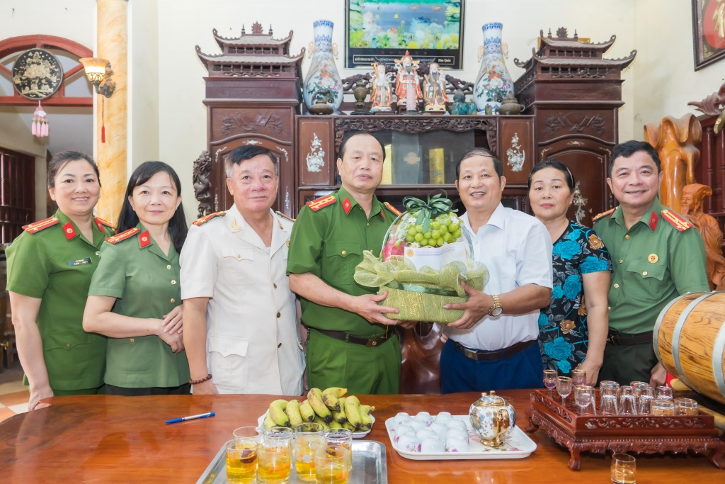 Hội Cựu CAND tỉnh Bắc Ninh với hoạt động đền ơn, đáp nghĩa