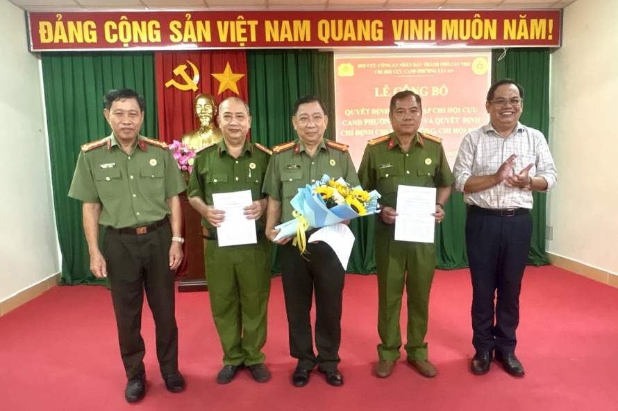 Cần Thơ: Công bố quyết định thành lập Chi hội Cựu CAND phường Tân An sau sáp nhập