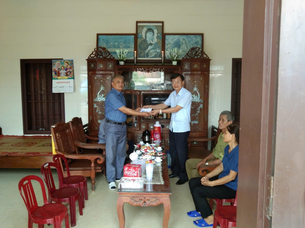 Hội Cựu CAND tỉnh Nam Định (cũ) tổ chức nhiều hoạt động kỷ niệm 78 năm Ngày Thương binh - Liệt sĩ