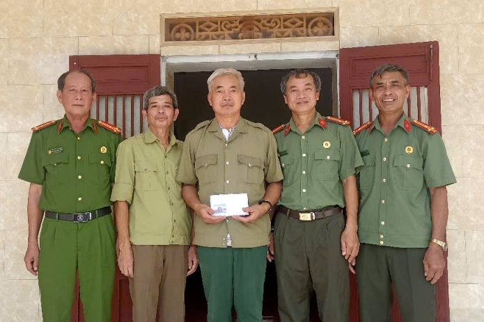 Hội Cựu CAND tỉnh Nam Định (cũ) tổ chức nhiều hoạt động kỷ niệm 78 năm Ngày Thương binh - Liệt sĩ