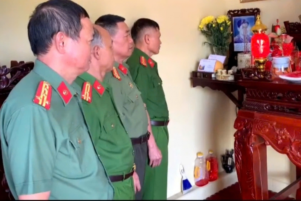 Hội Cựu CAND tỉnh Lai Châu tổ chức nhiều hoạt động kỷ niệm Ngày Thương binh - Liệt sĩ 27/7