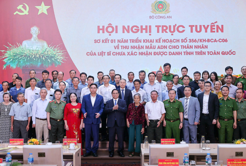 ADN là “chìa khóa” mở ra và phục hồi ký ức lịch sử cho thân nhân các gia đình liệt sĩ -0