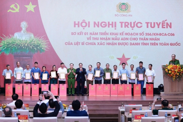 ADN là “chìa khóa” mở ra và phục hồi ký ức lịch sử cho thân nhân các gia đình liệt sĩ