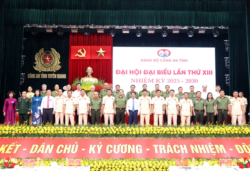 Tuyến đầu thầm lặng, điểm tựa bình yên