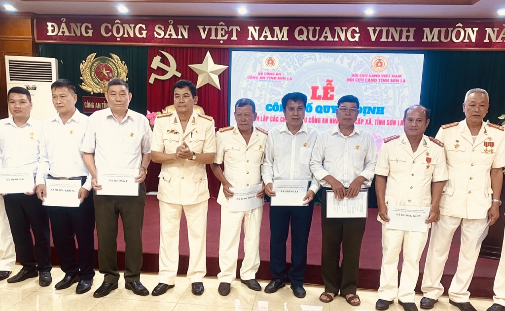 Sơn La: Công bố quyết định thành lập 62 Chi hội Cựu CAND cấp xã