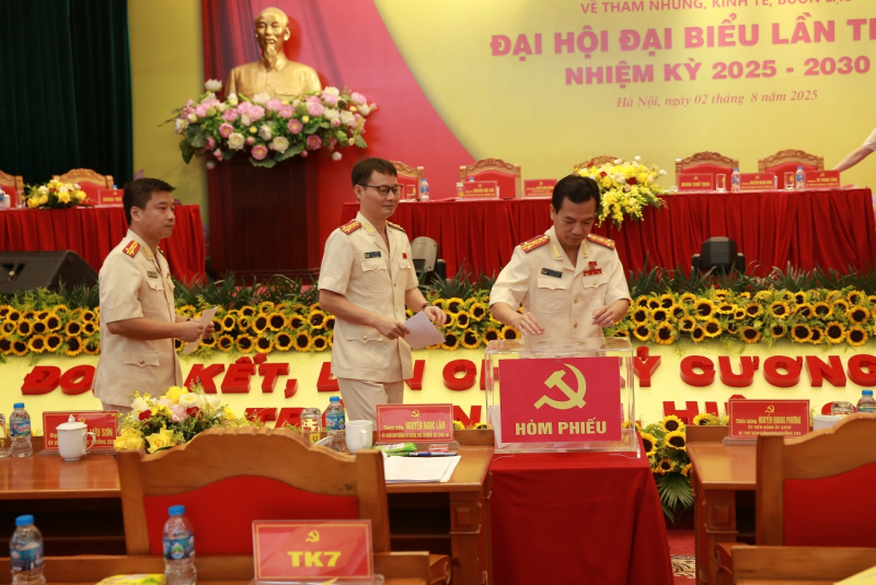 Đấu tranh hiệu quả tội phạm kinh tế góp phần phục vụ đất nước vươn mình phát triển -2
