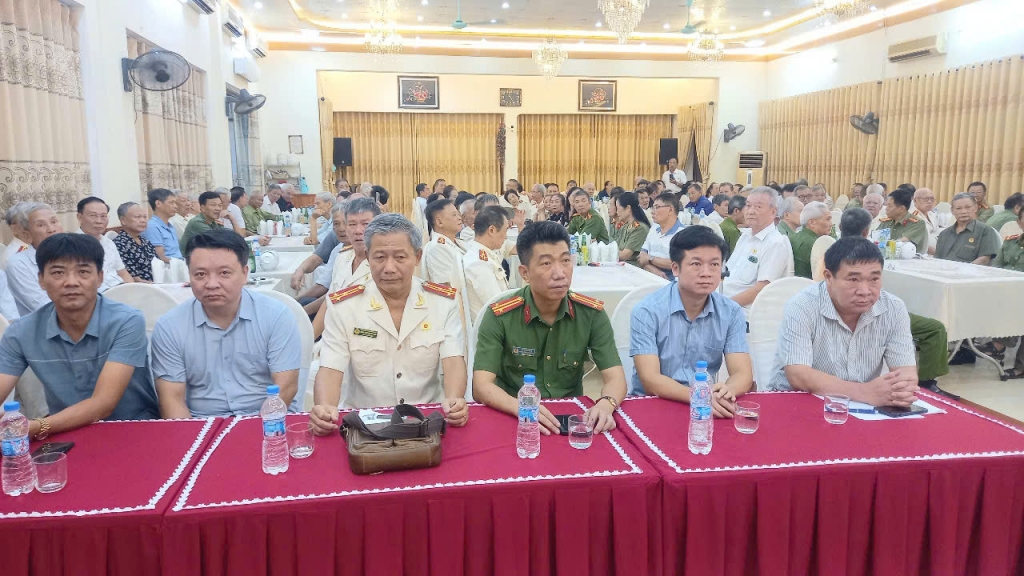 Ninh Bình: Thành lập Chi hội Cựu CAND phường Trường Thi sau sáp nhập đơn vị hành chính