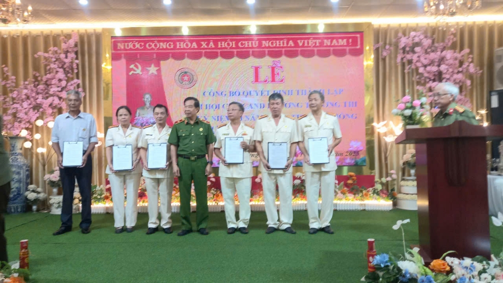 Ninh Bình: Thành lập Chi hội Cựu CAND phường Trường Thi sau sáp nhập đơn vị hành chính